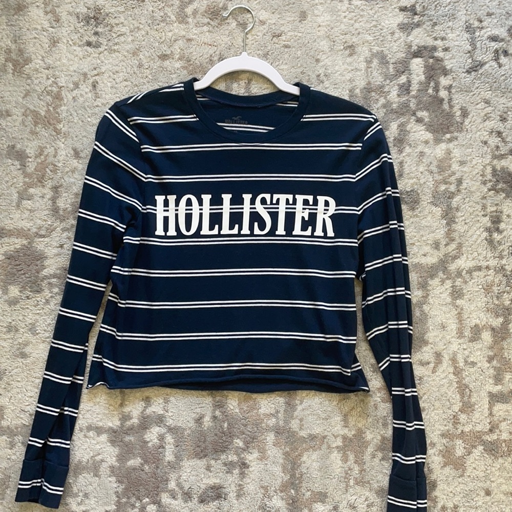 Cropped long sleeve shirt